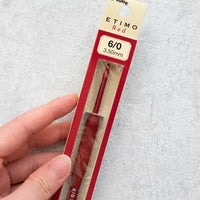 Tulip Etimo Red Crochet Hook