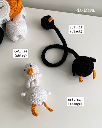 Long Neck Duck Pattern: Yarn & Pattern Package
