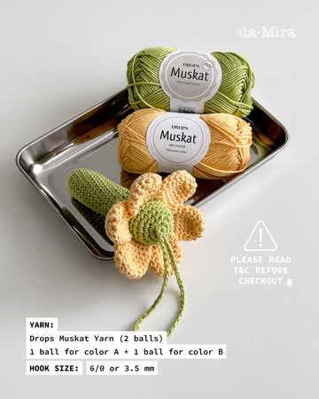 Daisy Lipstick Holder: Yarn & Pattern Package